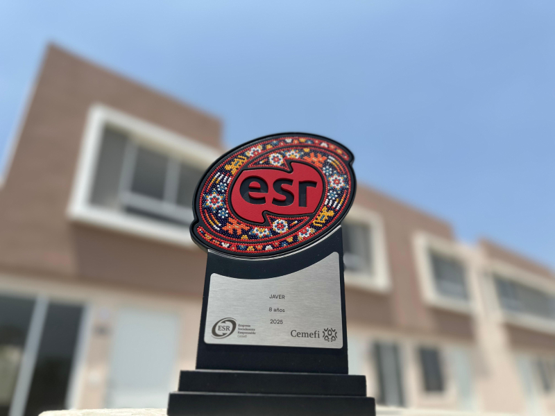 premio al esr javer