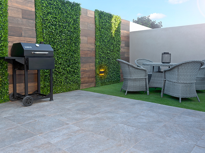 jardin-patio-javer-pilares-puerta-javer